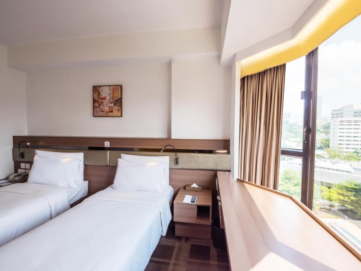Travelodge Kowloon Hotel